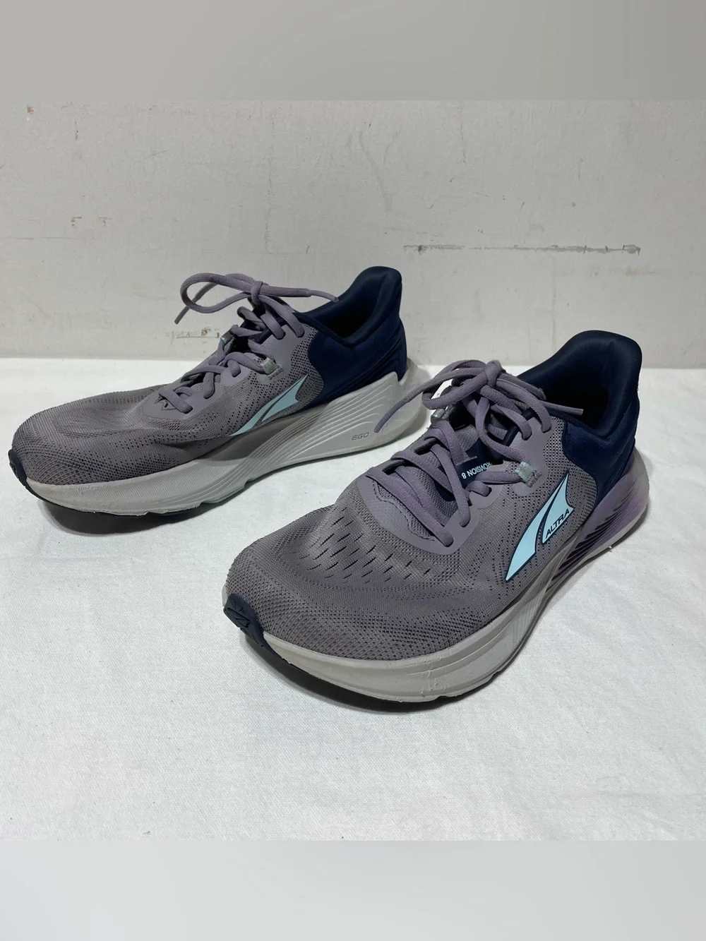 Altra Provision 8 Running Shoes Women’s 9 Gray Blue Road Running Zero Drop
